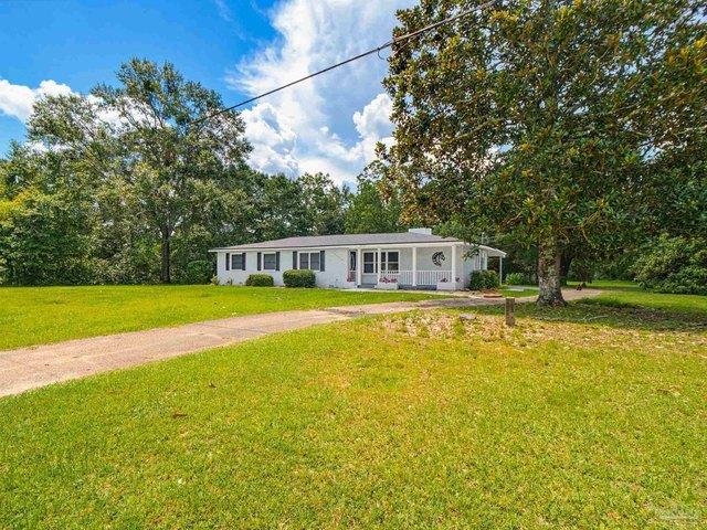 House for sale in Mc David, Florida