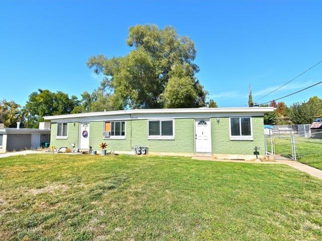 House for sale in Roy, Utah