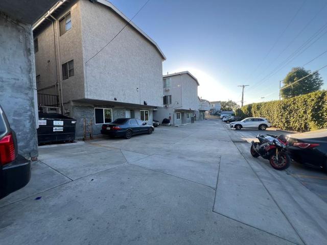 Apartment for rent in Canoga Park, California
