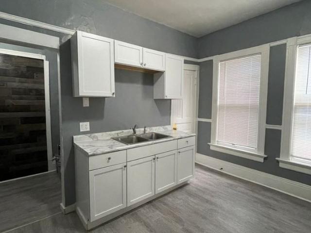 Apartment for rent in Harambee, Milwaukee