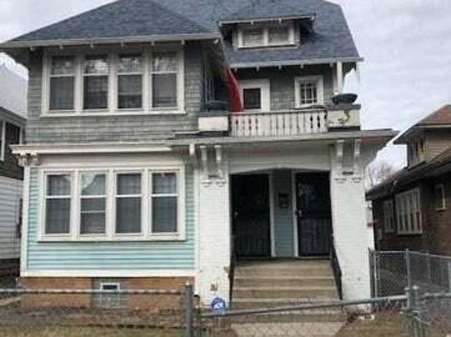House for sale in Milwaukee, Wisconsin