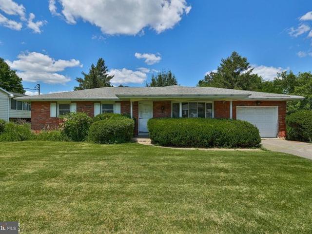 House for sale in Easton, Pennsylvania