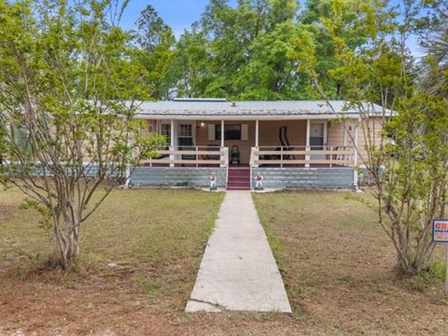 House for sale in Bell, Florida