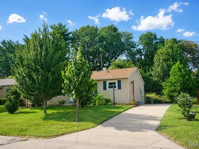 House for sale in Maryland Heights, Missouri