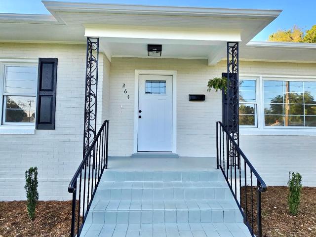 House for sale in Hiddenite, North Carolina