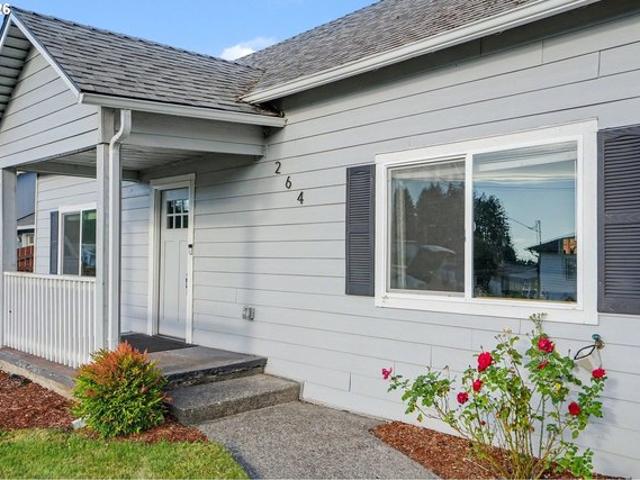 House for sale in Oregonia