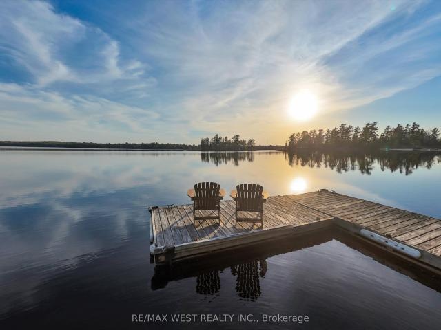 House for sale in Ontario