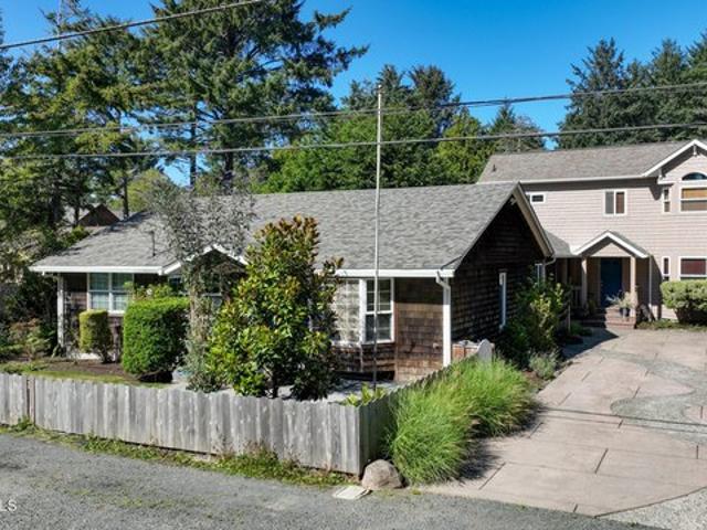 House for sale in Cannon Beach, Clatsop County
