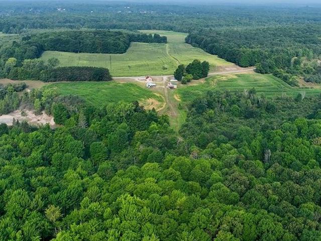 House for sale in Madrid, New York