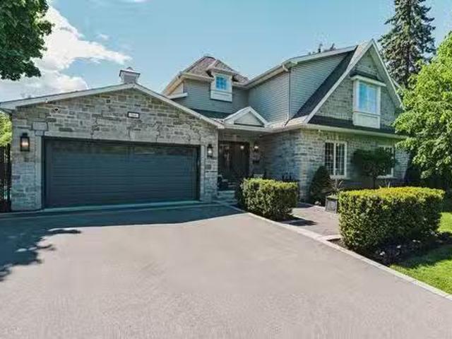 House for sale in Beaconsfield, Quebec