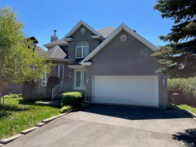 House for sale in Sainte-Dorothée, Laval (région administrative)