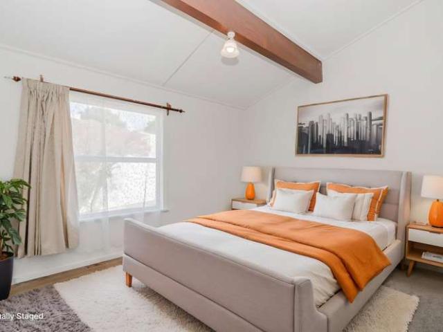 House for sale in Hamilton East, Hamilton City