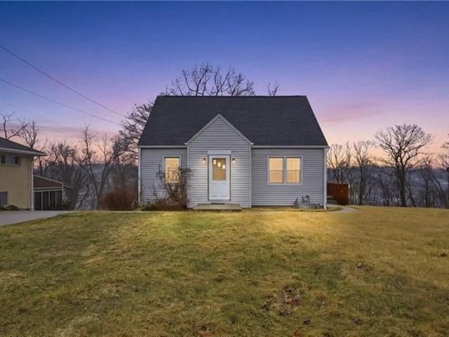 House for sale in Coraopolis, Pennsylvania