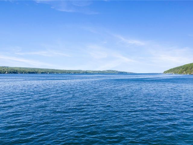 House for sale in Middlesex, New York