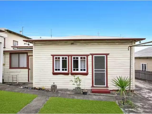 Condo for rent in Wollongong West, New South Wales
