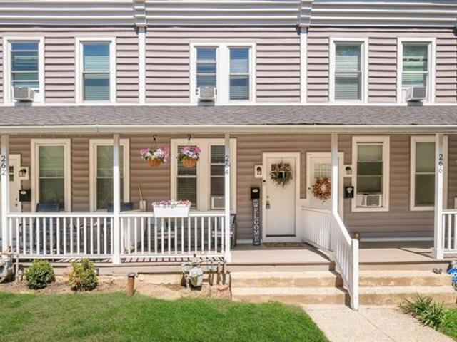 Townhouse for sale in Delco, Pennsylvania