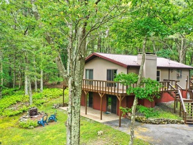 House for sale in Terra Alta, West Virginia
