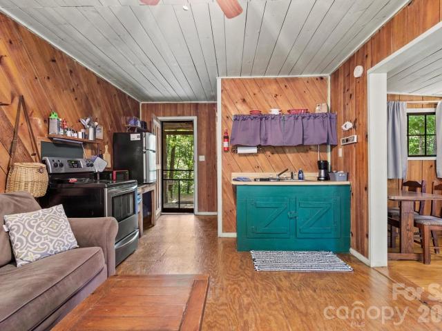 House for sale in Paint Rock, Hot Springs