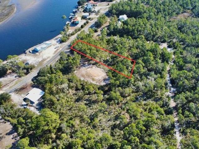 Land for sale in Carrabelle, Florida