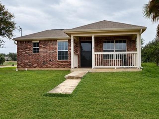 House for sale in Bigfoot, Texas