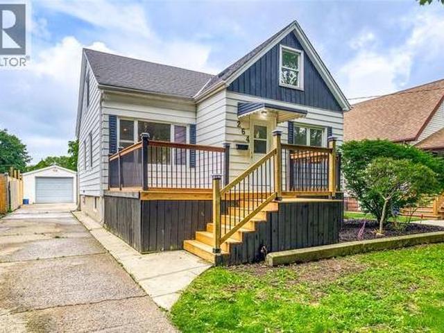 House for sale in Brights Grove, Ontario