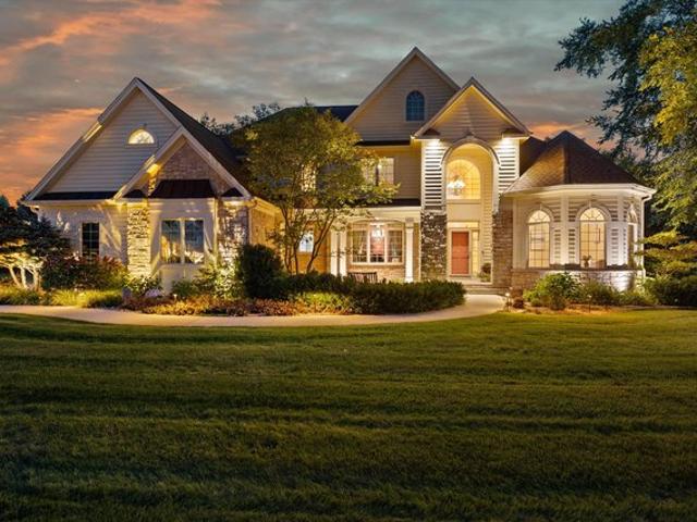House for sale in Steeple Point, Delafield