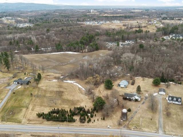 House for sale in Saratoga, New York