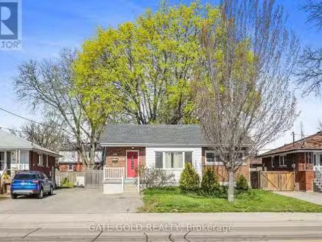 House for sale in Ancaster, Ontario