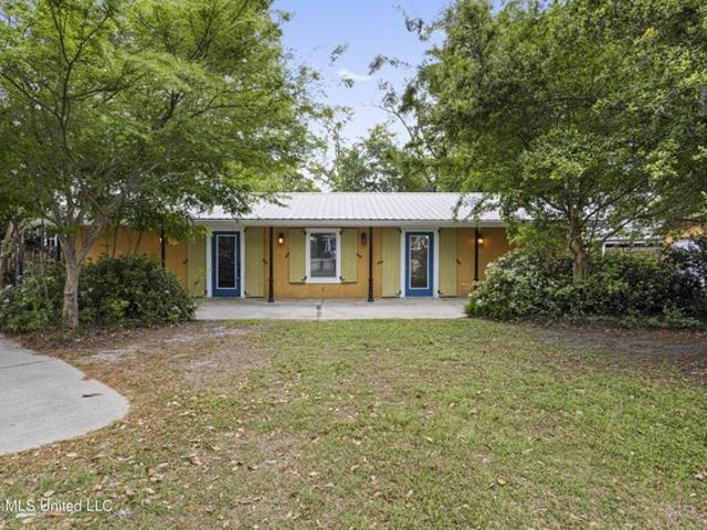 House for sale in Bay Saint Louis, Mississippi
