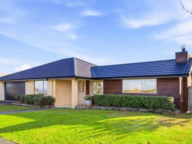 House for sale in Otakou
