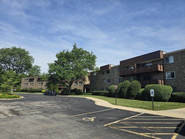 Condo for sale in Rolling Meadows, Illinois