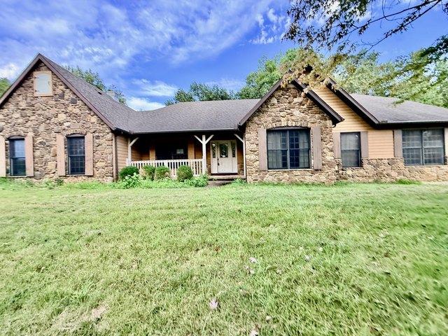 House for sale in Cobden, Union County