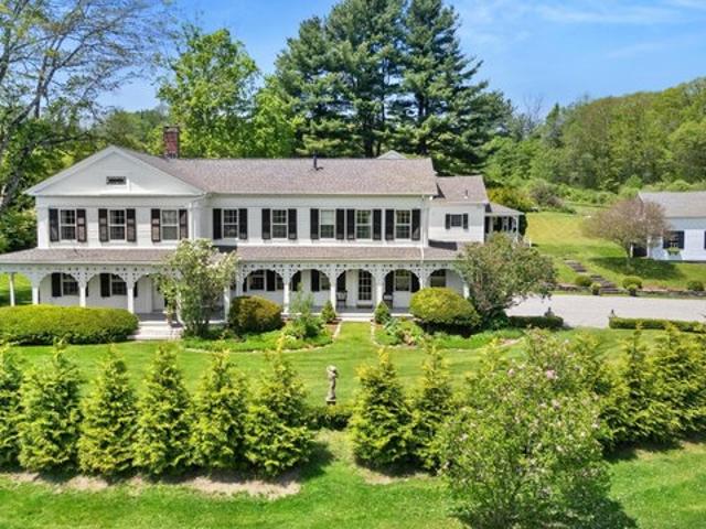 House for sale in Richmond, Berkshire County