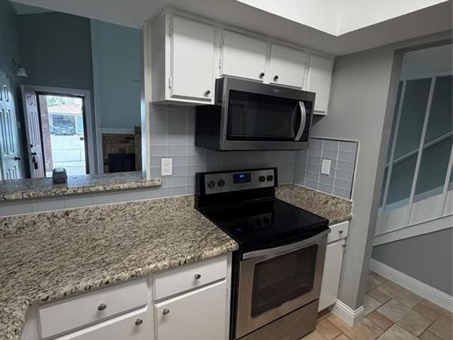 Townhouse for sale in Carrollton, Texas