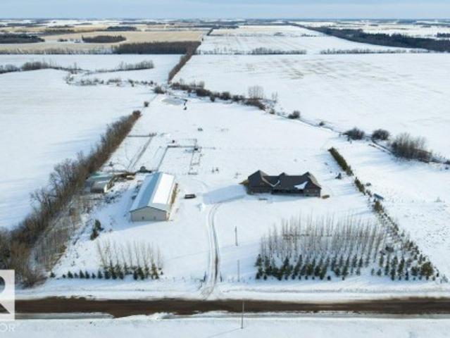 House for sale in Alberta