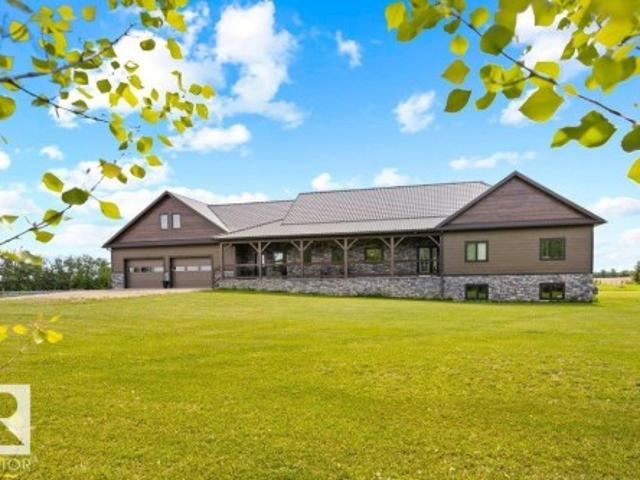 House for sale in Alberta