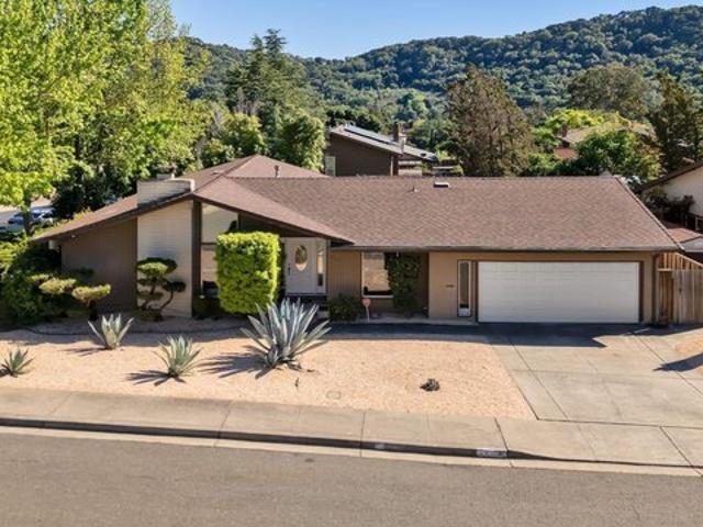 House for sale in Pinole, California