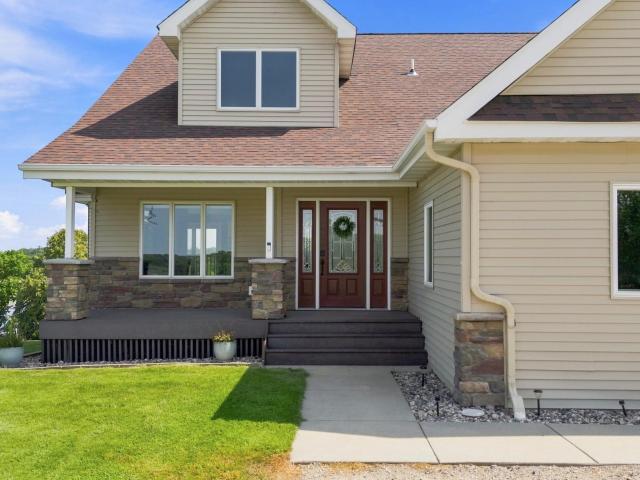 House for sale in Detroit Lakes, Otter Tail County