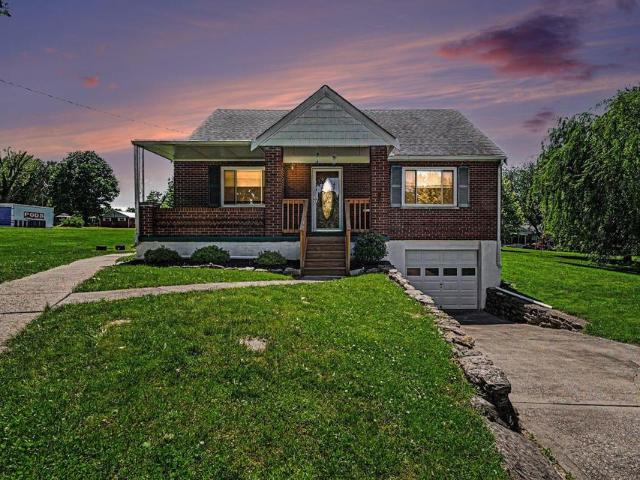 House for sale in Hebron, Kentucky