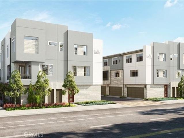 Townhouse for sale in El Monte, California