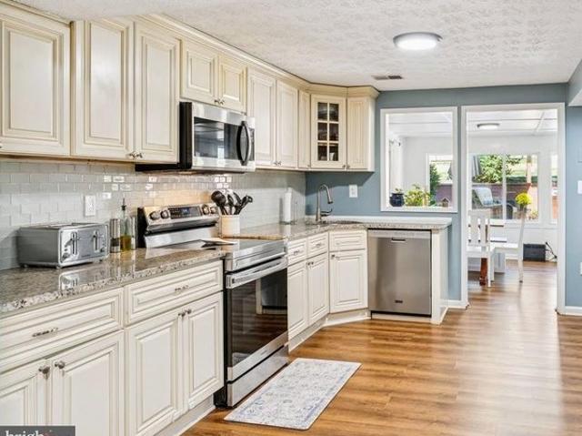 Townhouse for sale in Gambrills, Maryland