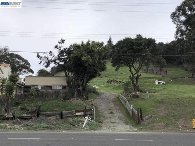 Land for sale in Hayward, California