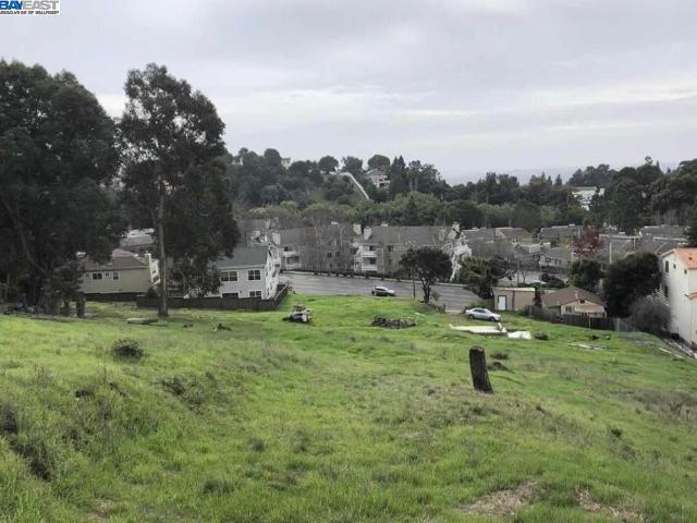Land for sale in Hayward, California