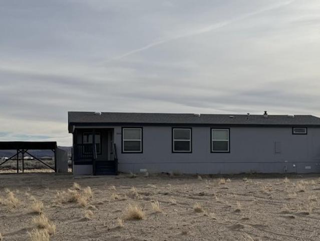 House for sale in Silver Springs, Nevada
