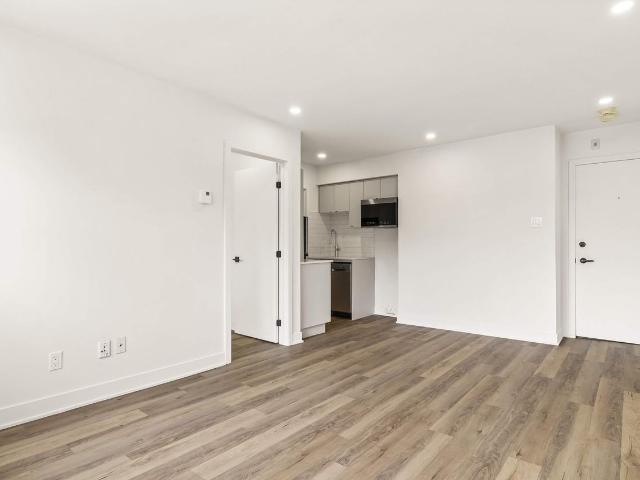 Apartment for rent in St. Leonard's, Quebec