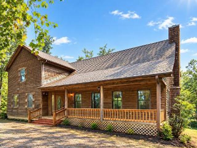 House for sale in Louisa, Louisa County