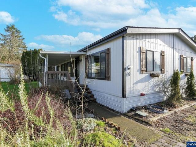 House for sale in Oregonia