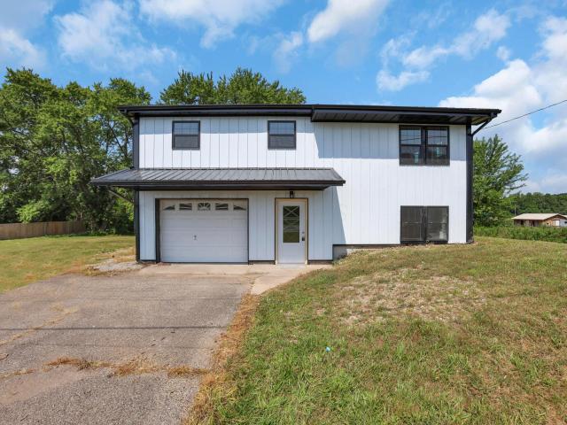 House for sale in Tarlton, Ohio