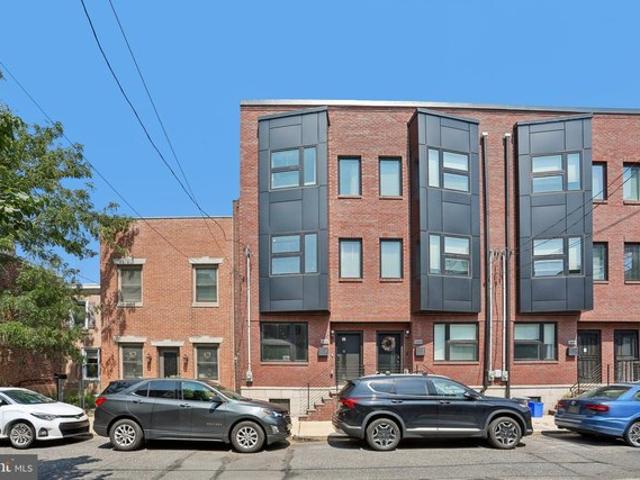 Townhouse for sale in Philadelphia, Pennsylvania