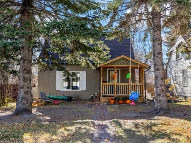 House for sale in Balmoral, Calgary